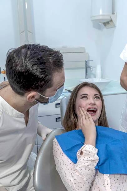 Best Emergency Tooth Extraction in Leominster, MA